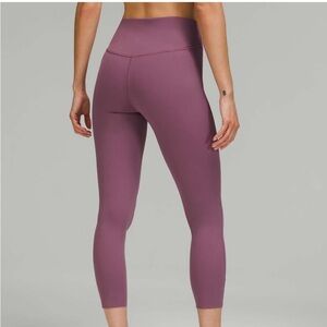 Lululemon Base Pace 23inch